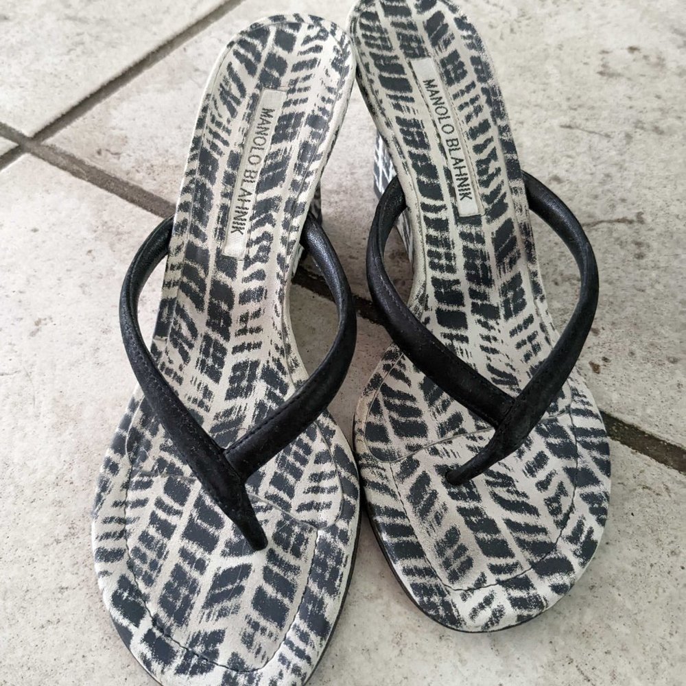 MANOLO BLAHNIK black and white leather wedge sandals